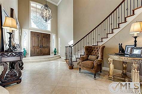 4th image of 1805 Leeds Dr