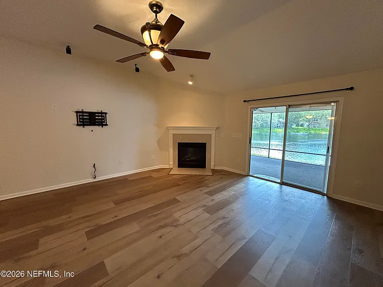 13916 Fish Eagle Dr E — Photo 32