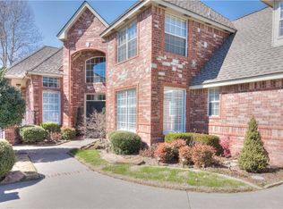 208 Olde Brook Ct, Norman, OK 73072
