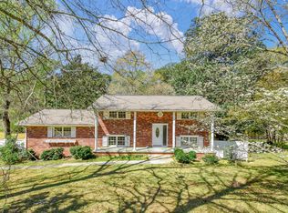1806 Clubview Dr, Alexander City, AL 35010