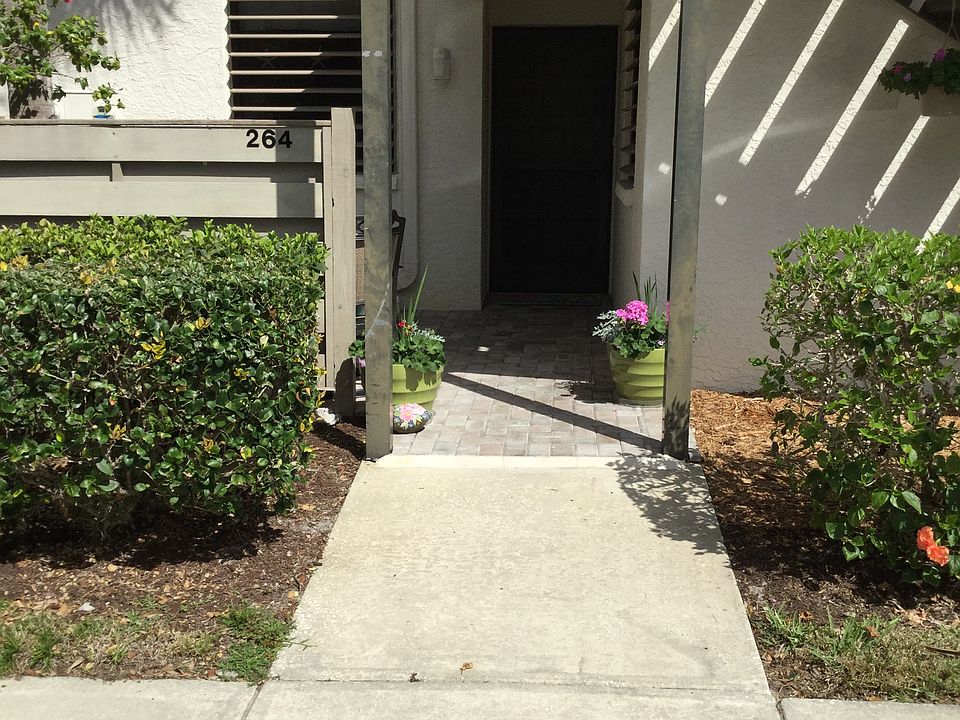 1st image of 264 Sherwood Dr
