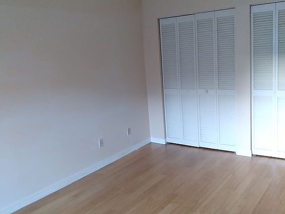 5th image of 2108 Valrico Vista Dr
