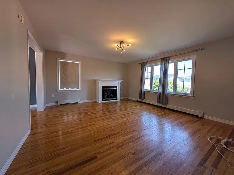 14 Stone Hill Pl — Photo 5