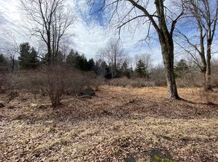 906 Wadi Rd W, Pocono Lake, PA 18347