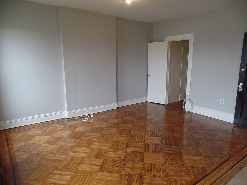 2nd image of 92 Mac Donough St