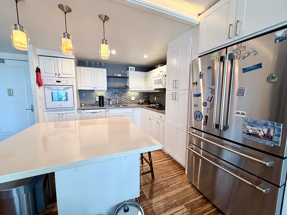 1350 Ala Moana Blvd #2703