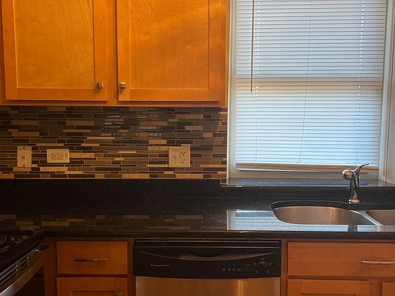 4th image of 2516 W North Shore Ave APT 1W