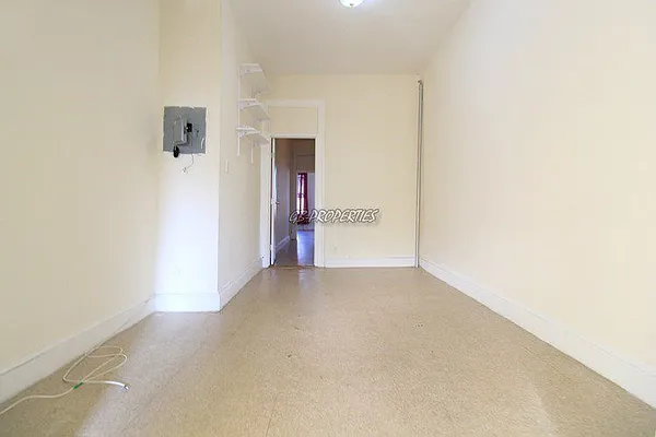 Rented by null | media 6