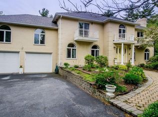 127 Tucker Farm Rd, North Andover, MA 01845