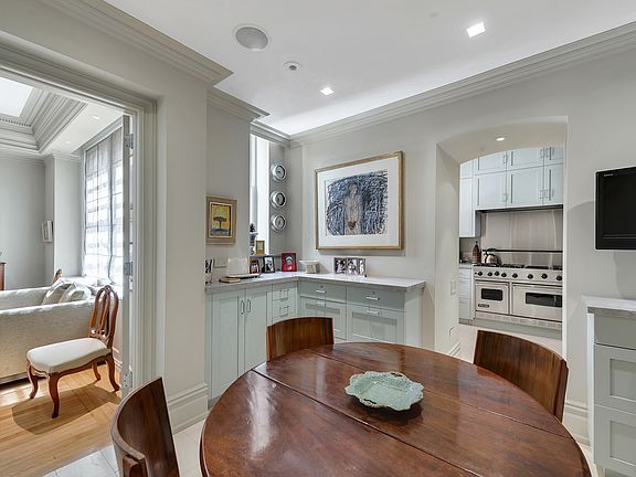 5th image of 50 W 67th St #8B