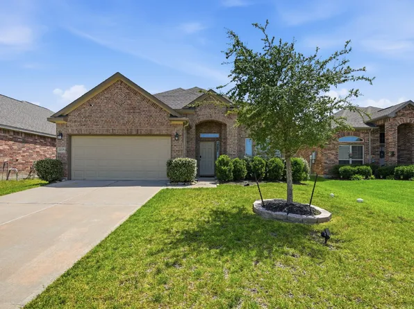4305 E Bayou Maison Cir, Dickinson, TX 77539