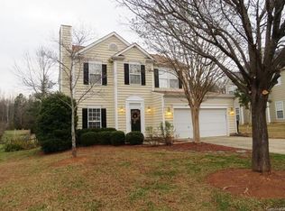 8322 Hornwood Ct, Charlotte, NC 28215