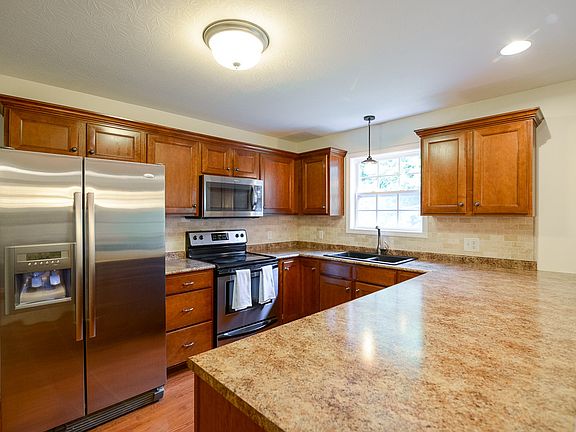 Ample Cabinets & Countertops