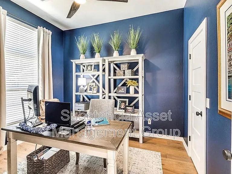 4020 N Military Ave — Photo 7