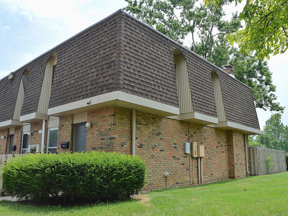 1st image of 7401 Country Brook Dr