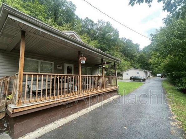 3676 E Shelbiana Rd, Pikeville, KY 41501