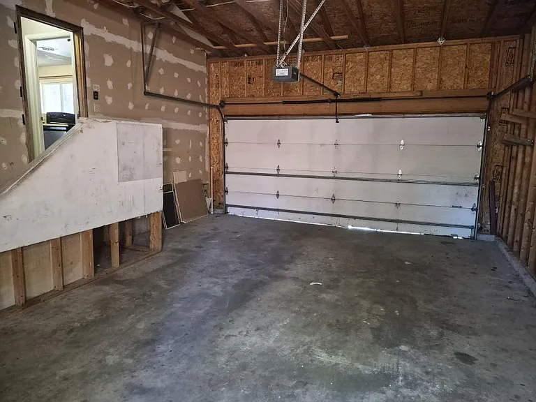 2901 Vermillion Dr — Photo 9