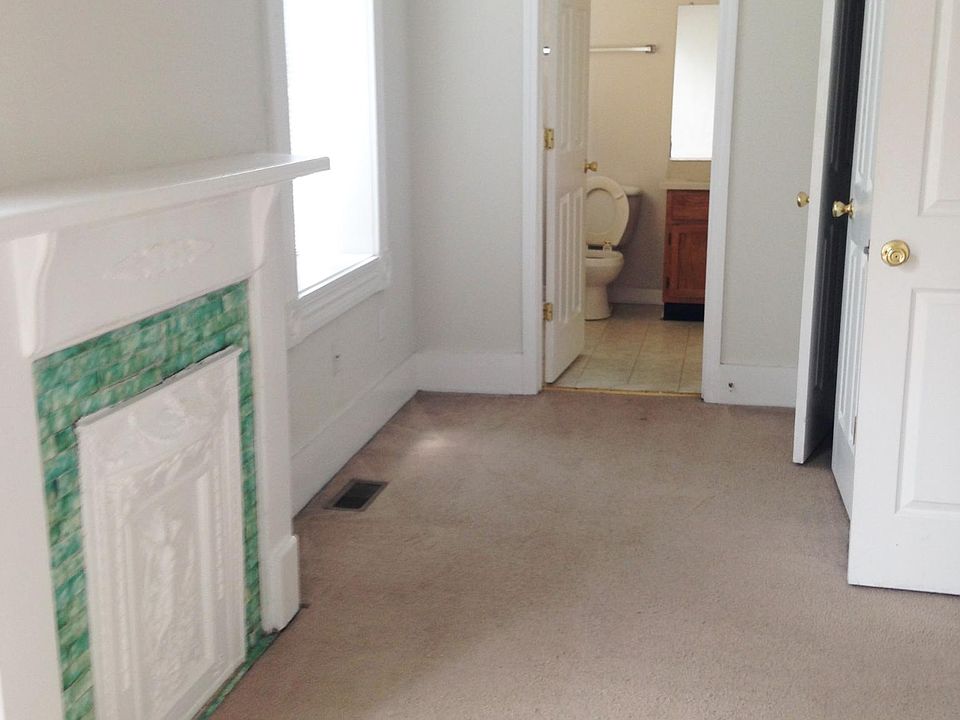 1st image of 243 Lexington Ave