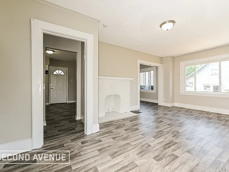1506 Freemont St — Photo 8