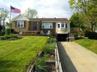2407 Lakemont Dr, Gibsonia, PA 15044