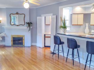 2618 Prairie Ave #2, Evanston, IL 60201