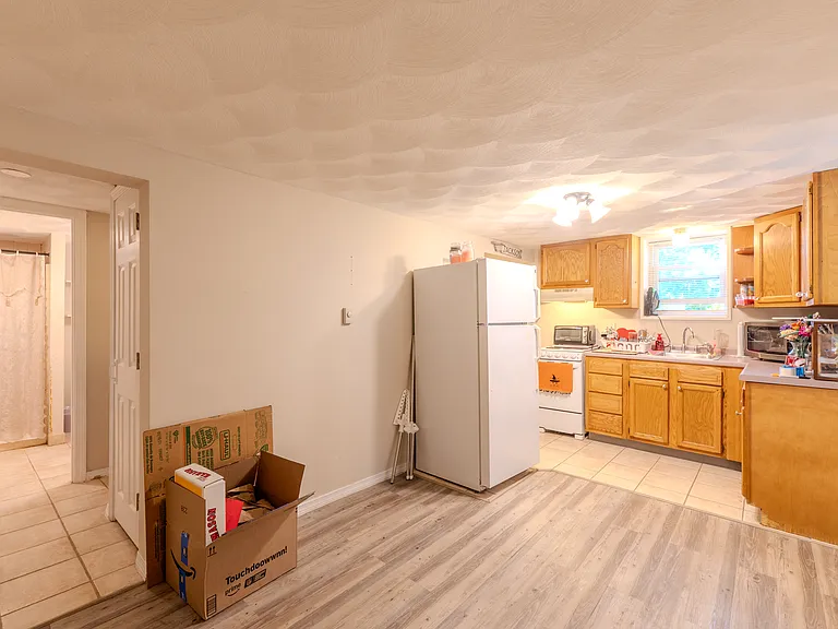 97 1st St #97 — Photo 6