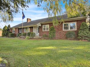 3 Oak Ln, Stevens, PA 17578