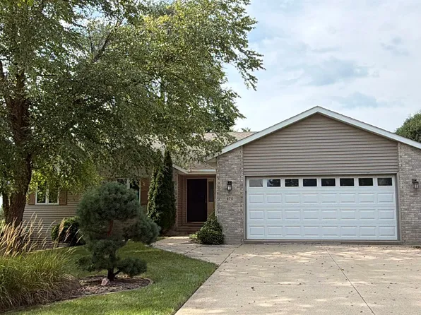 670 Barley Ridge Trl, Freeport, IL 61032