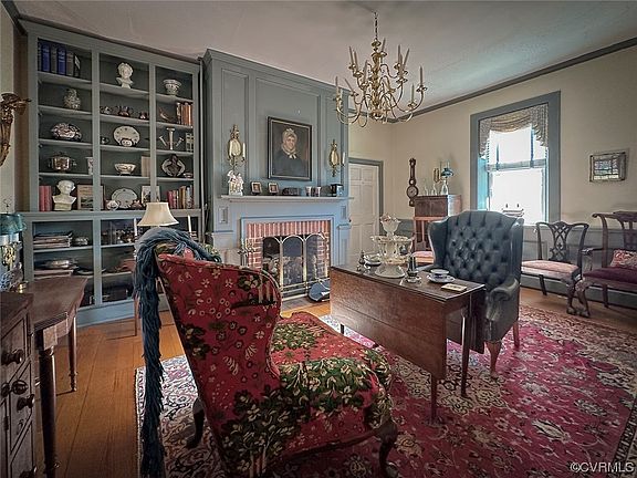 4th image of 29 Saint Stephens Ln