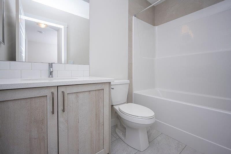 Calgary Townhouse for rent - 3 Bedrooms — photo 29