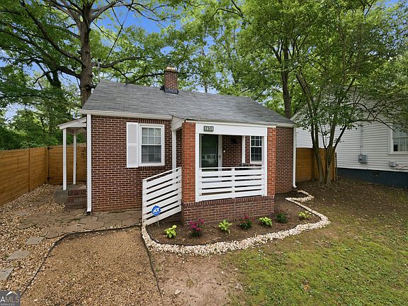 4th image of 1475 Elizabeth Ln