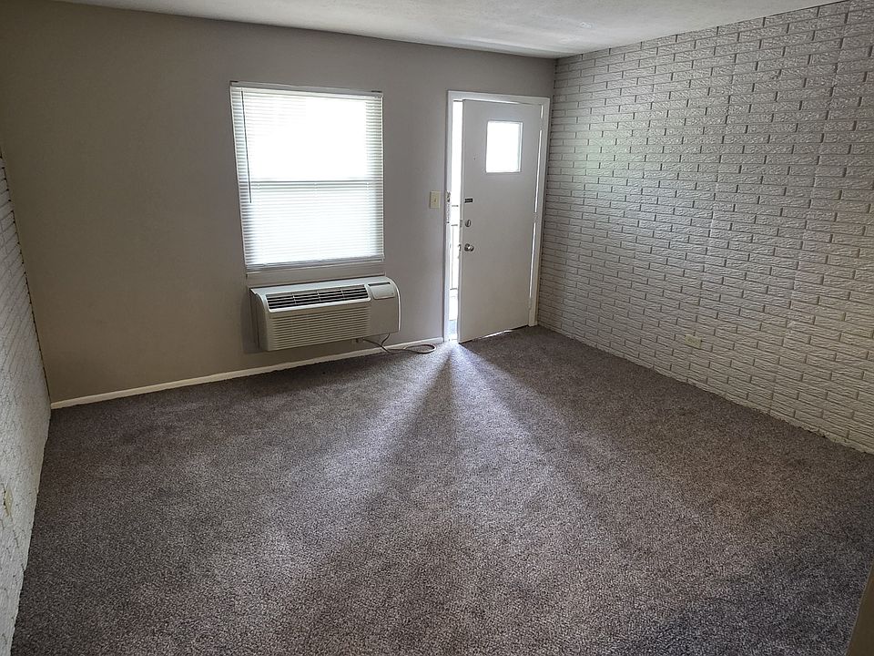 1st image of 4012 Dupont Cir APT 306