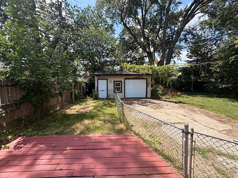 3915 Hoiles Ave — Photo 20