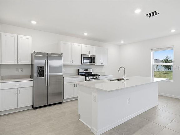 4th image of 7476 Sandstone Dr