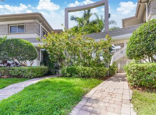 1142 99th St APT 24, Bay Harbor Islands, FL 33154