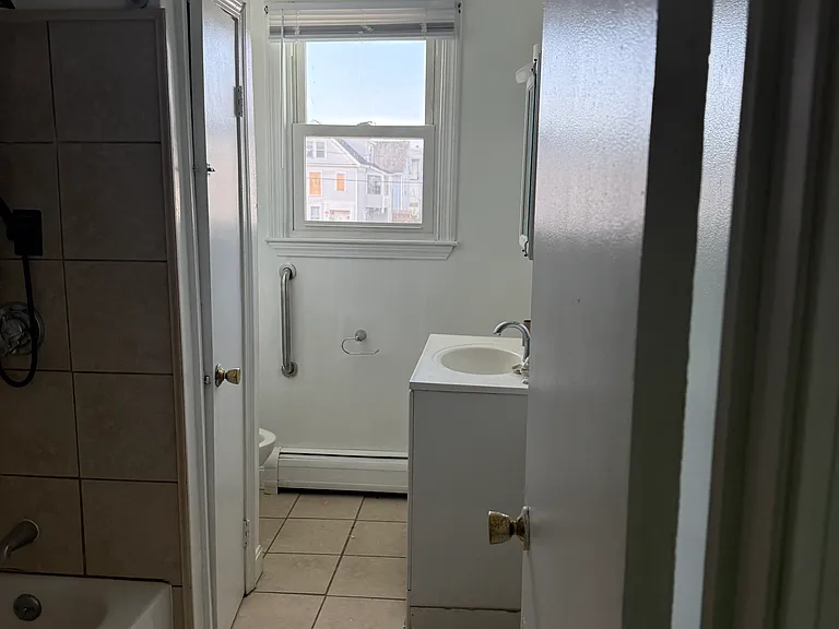 27 5th St #1 — Photo 7