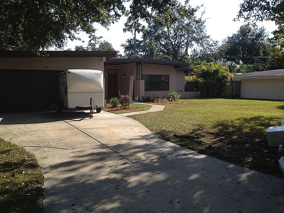 3rd image of 1229 Berwyn Rd
