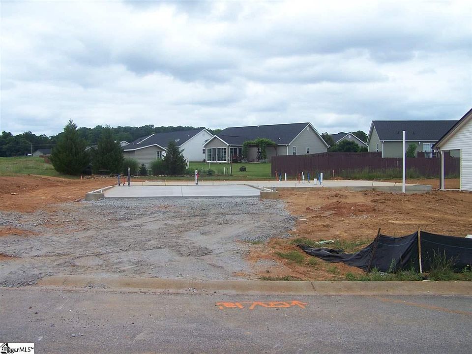 2nd image of 305 Lockeland Park Dr