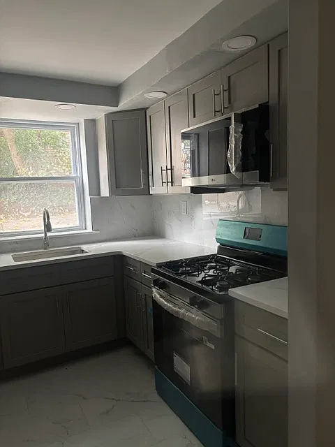 1 bed, 950 sqft, $1,250 — Photo 3