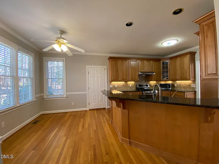 108 Flora Springs Dr — Photo 23