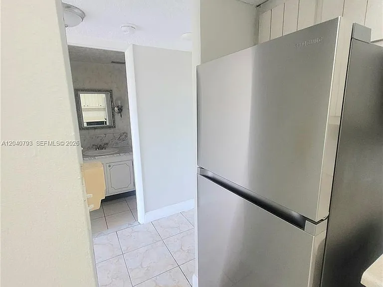 2025 NE 164th St #319 — Photo 10