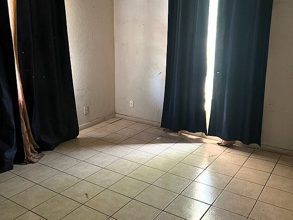 2nd image of 223 SW 19th Street