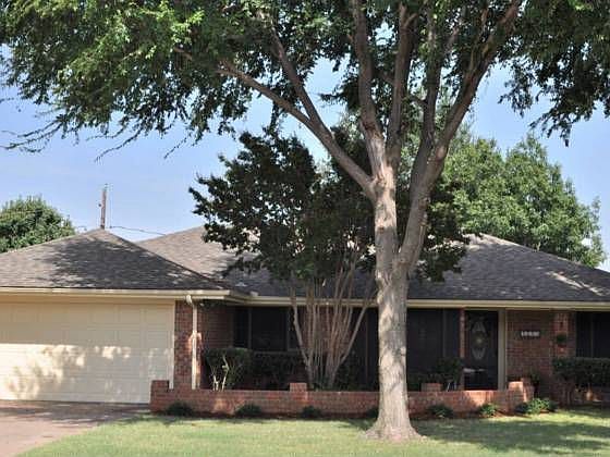 1st image of 4823 Angelina Ave