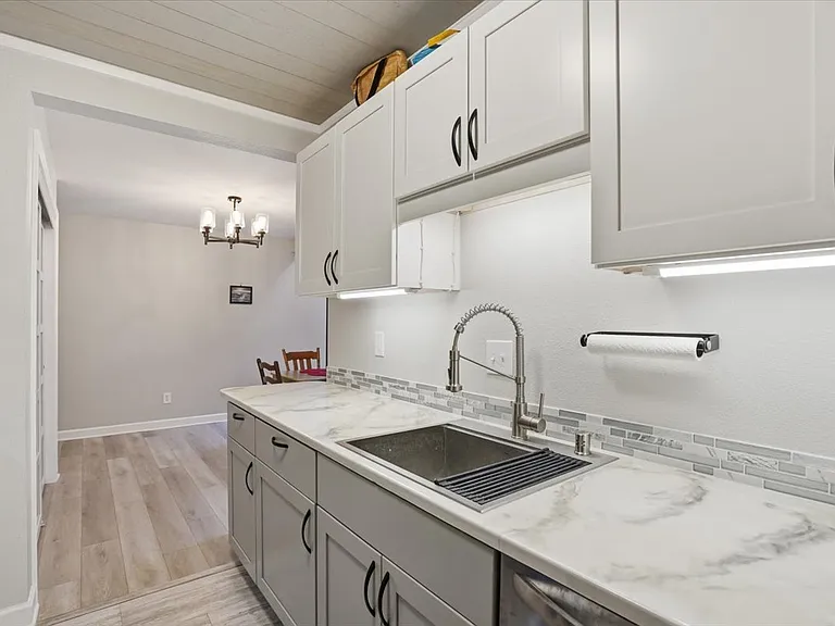 311 Forest St #2D — Photo 14