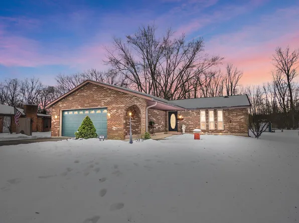 215 Sunny Brook Trl, Enon, OH 45323