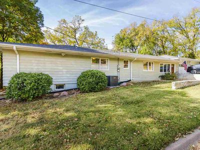 1414 Sunnyslope Ln, Manhattan, KS, 66502
