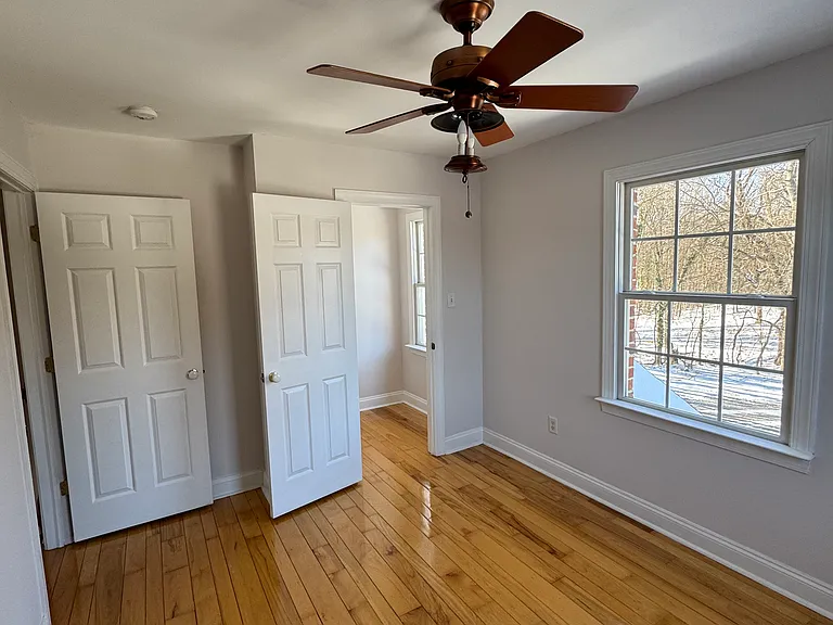 11238 Lake Shore Ct — Photo 25