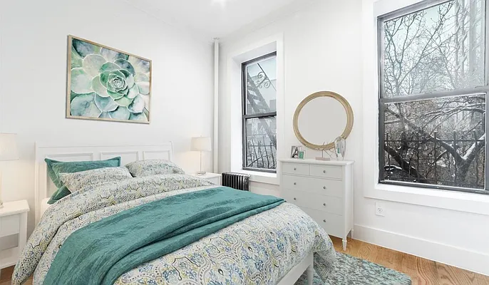 Rented by Compass | media 12