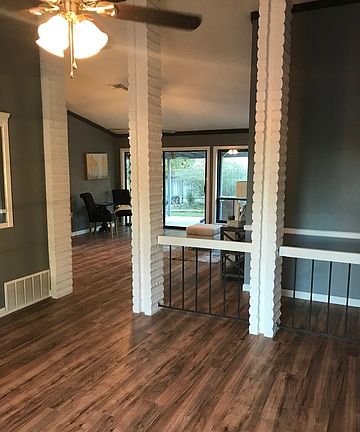 3rd image of 4600 Villa Nava St