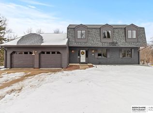 16522 Dorcas St, Omaha, NE 68130